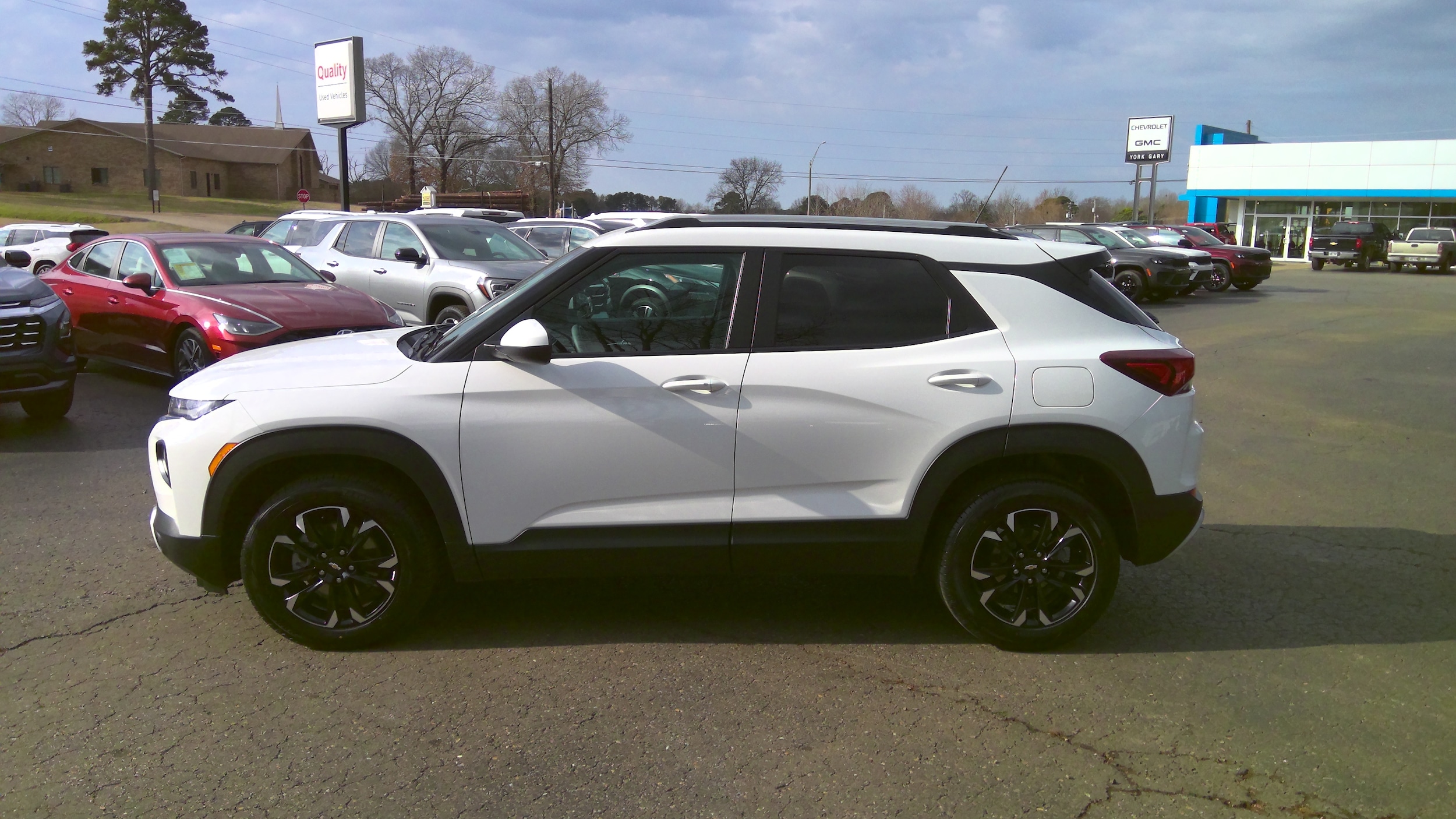 Summit White 2023 Chevrolet Trailblazer LT AWD SUV / Crossover Four-Wheel Drive Automatic