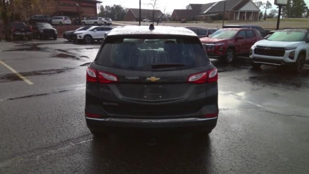Used 2018 Chevrolet Equinox LS SUV