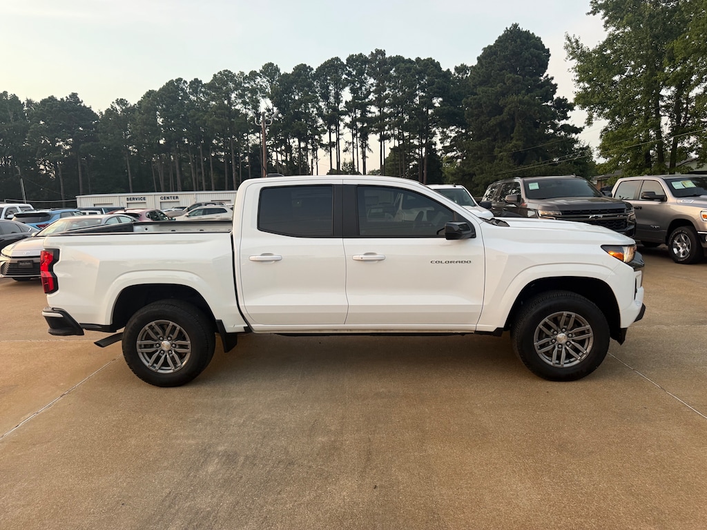 Used 2024 Chevrolet Colorado 2WD LT