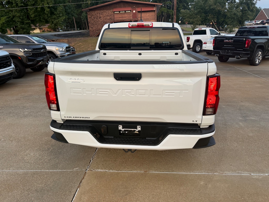 Used 2024 Chevrolet Colorado 2WD LT