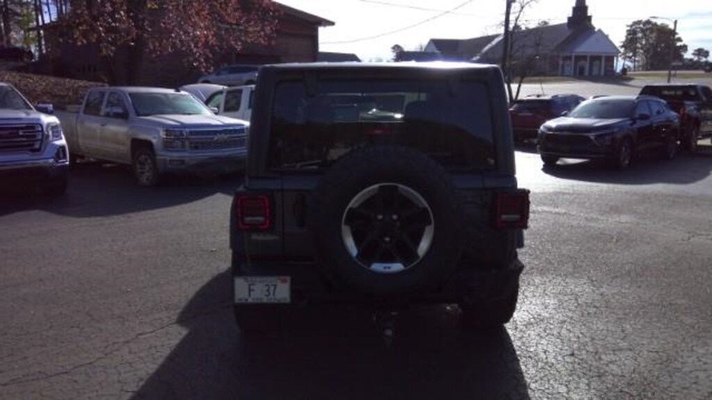 Used 2021 Jeep Wrangler Sport SUV