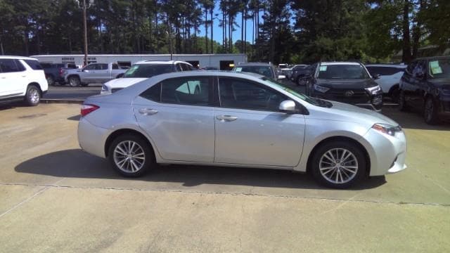 Used 2015 Toyota Corolla L with VIN 5YFBURHE2FP356661 for sale in Nashville, AR