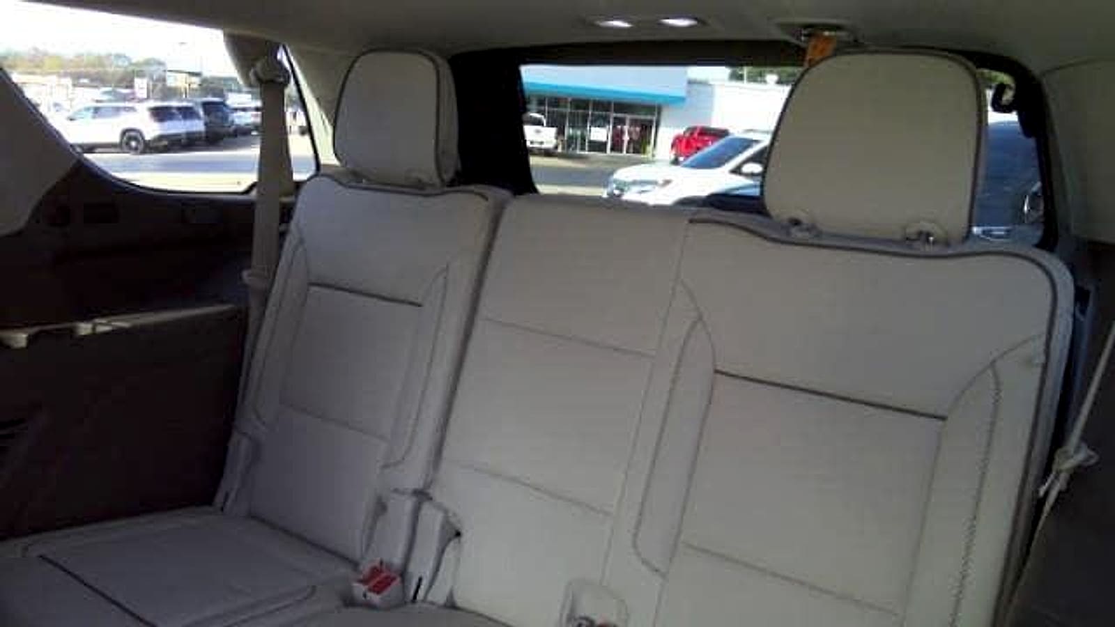 2023 GMC Yukon Denali - Photo 17