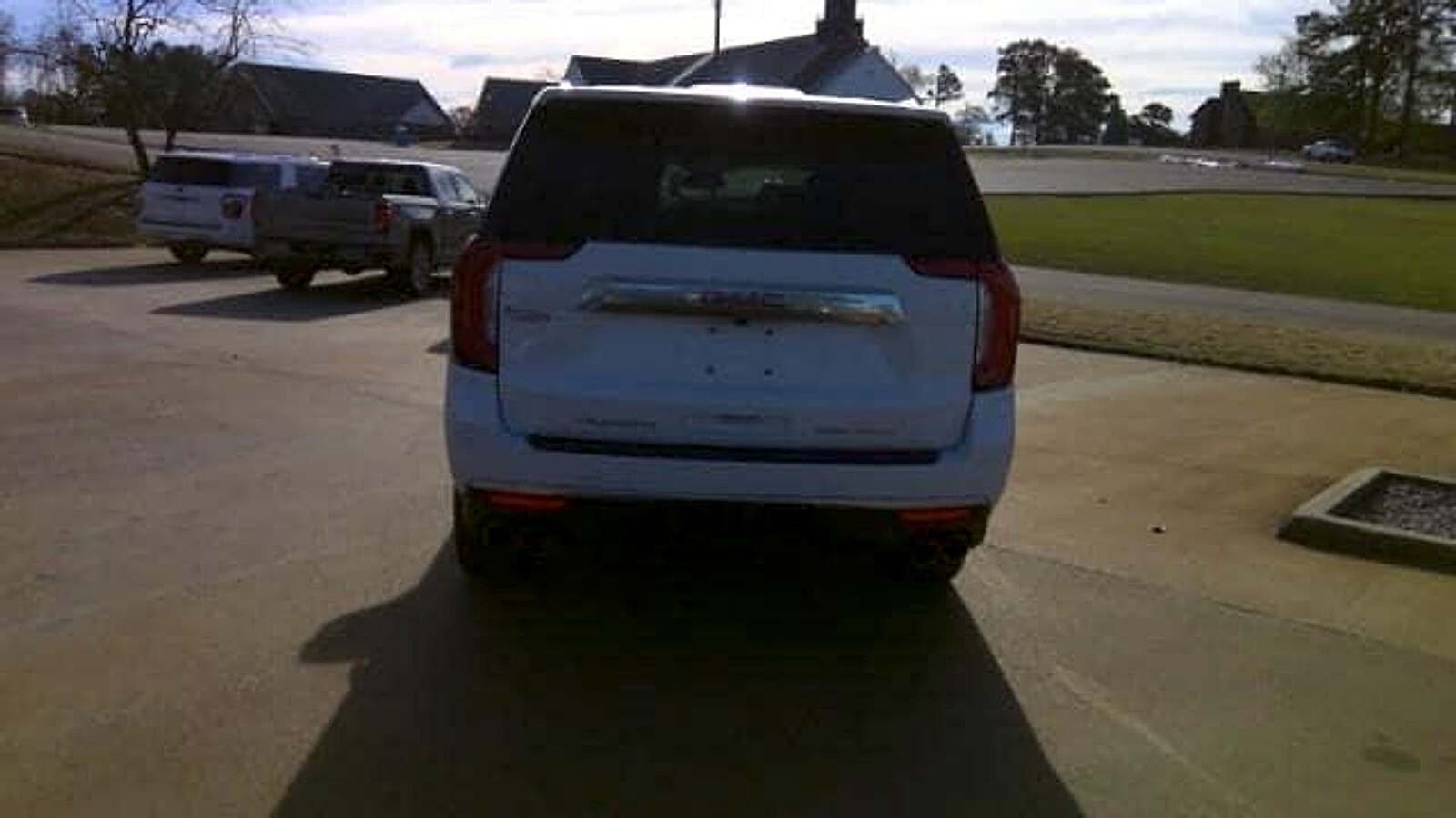 2023 GMC Yukon Denali - Photo 13