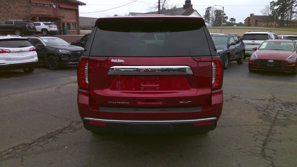 Used 2024 GMC Yukon SLT SUV