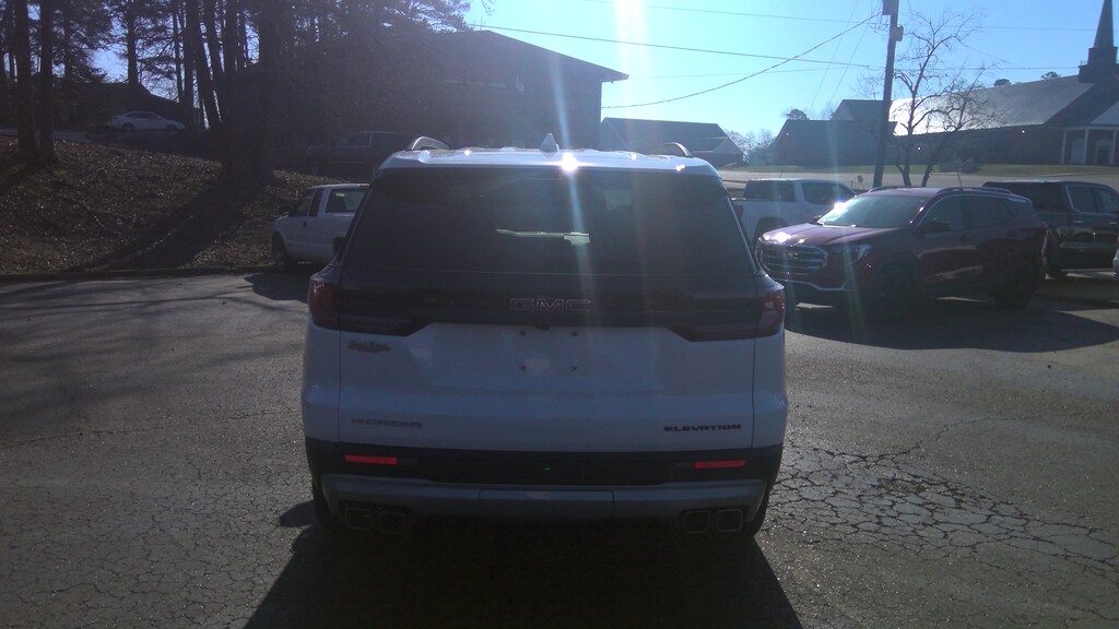 Used 2024 GMC Acadia Elevation SUV