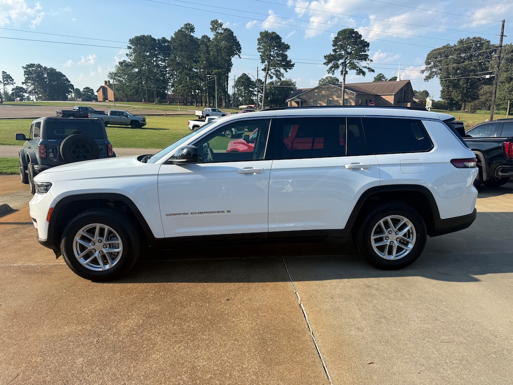 Used 2024 Jeep Grand Cherokee L Laredo