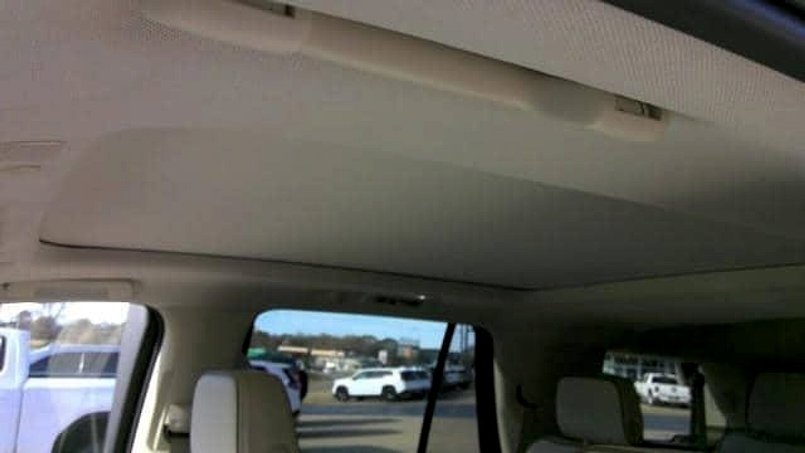 2023 GMC Yukon Denali - Photo 18