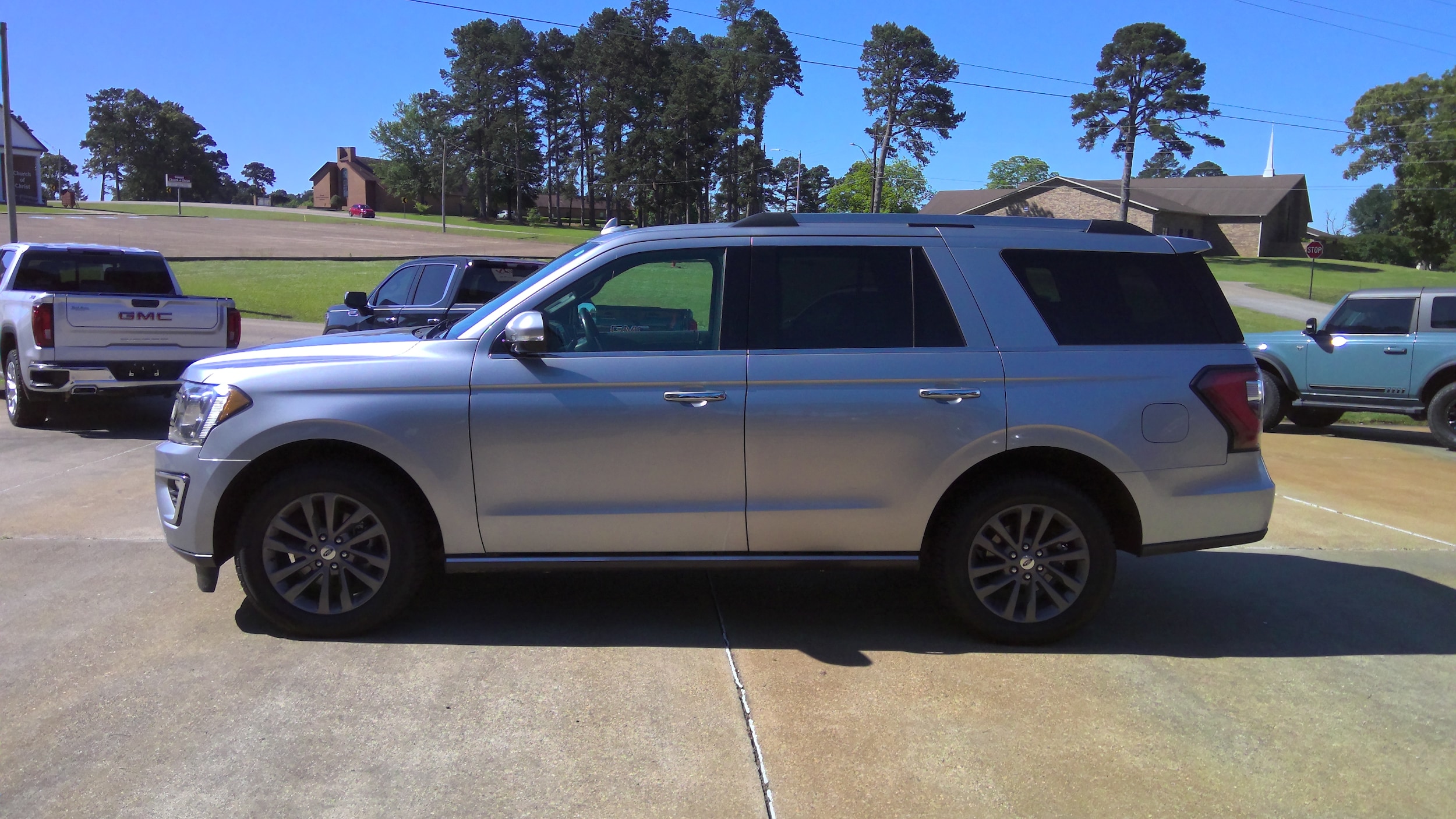 2020 Ford Expedition Limited's photo