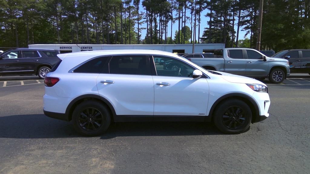 Used 2020 Kia Sorento LX V6