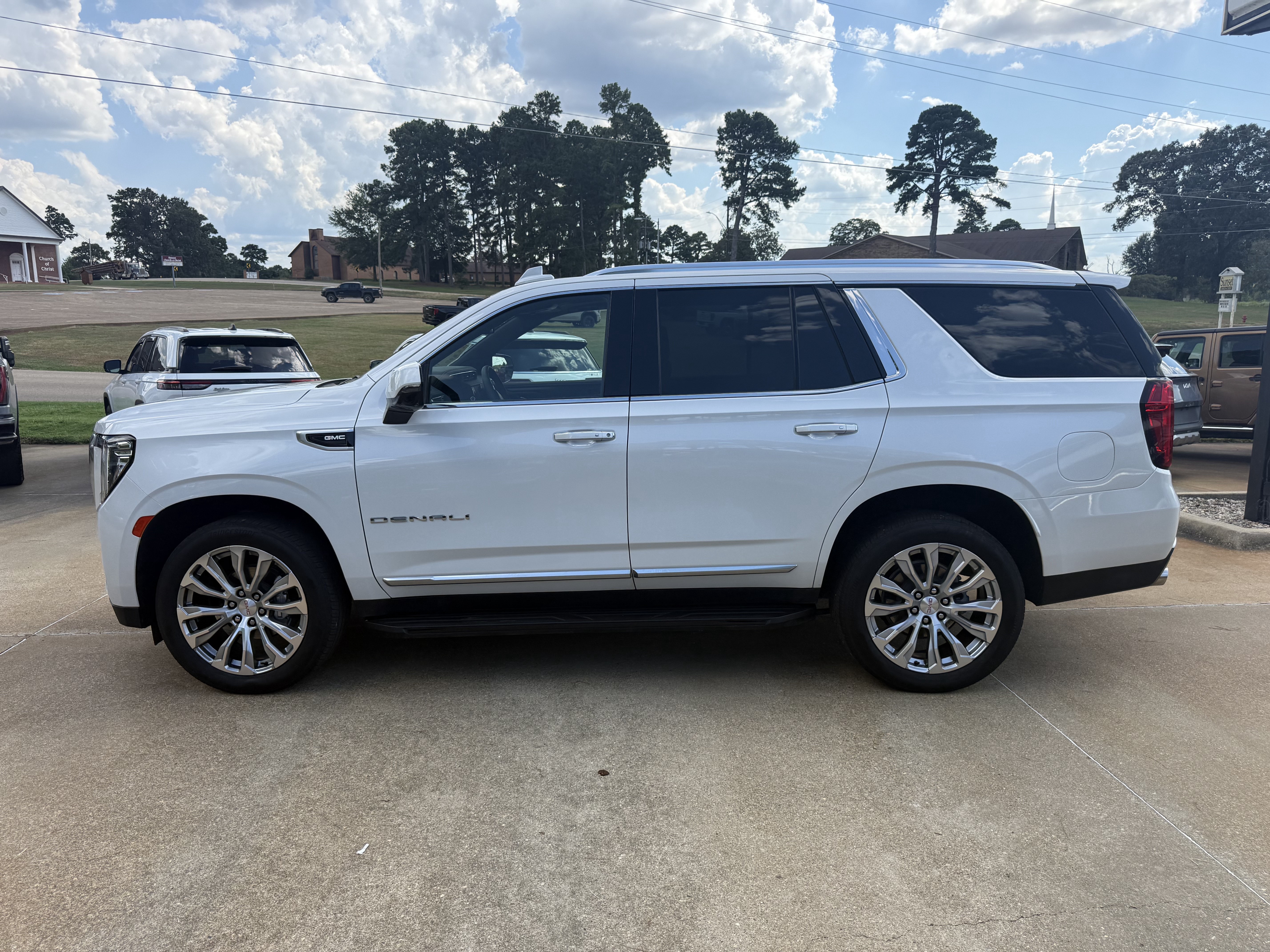 2023 GMC Yukon Denali SUV