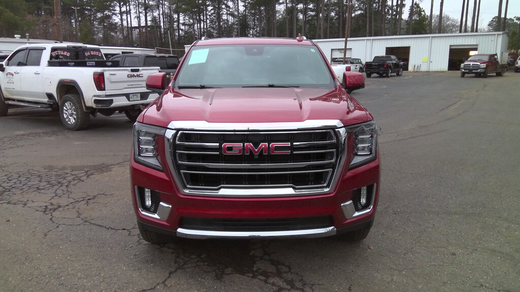 Used 2024 GMC Yukon SLT SUV