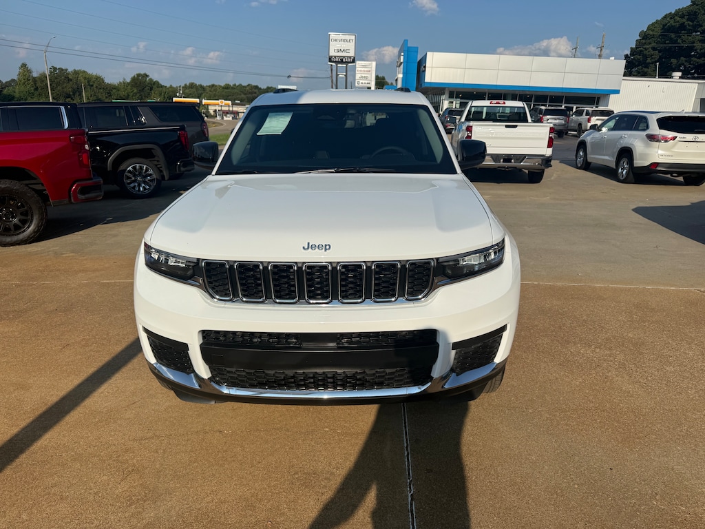 Used 2024 Jeep Grand Cherokee L Laredo