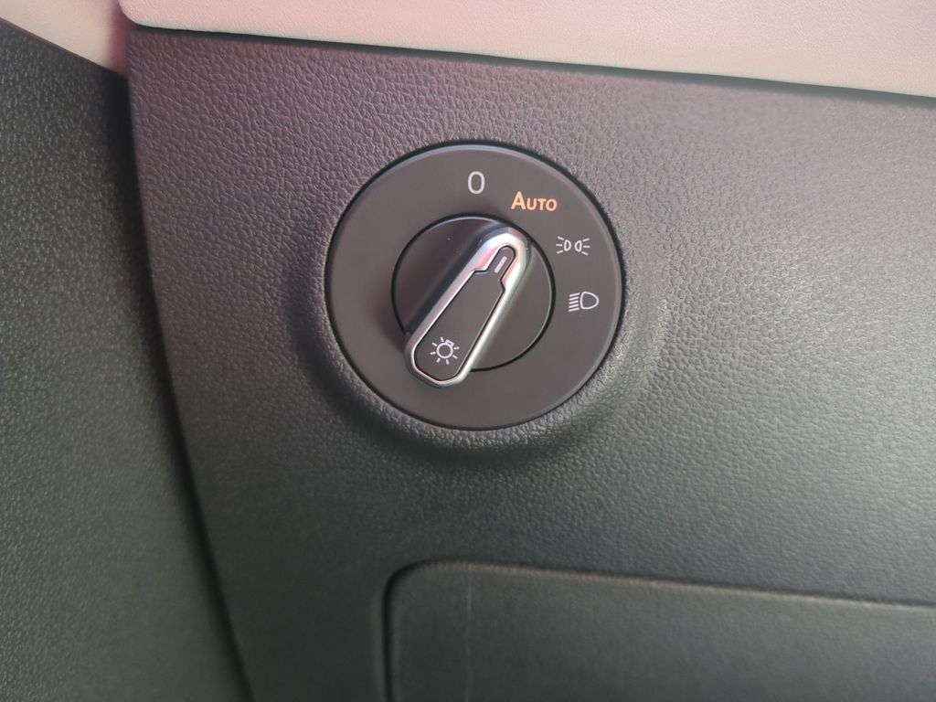 2026 Volkswagen Taos SE - Photo 28