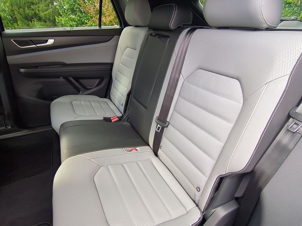 2026 Volkswagen Atlas Cross Sport SEL R-LINE - Photo 11