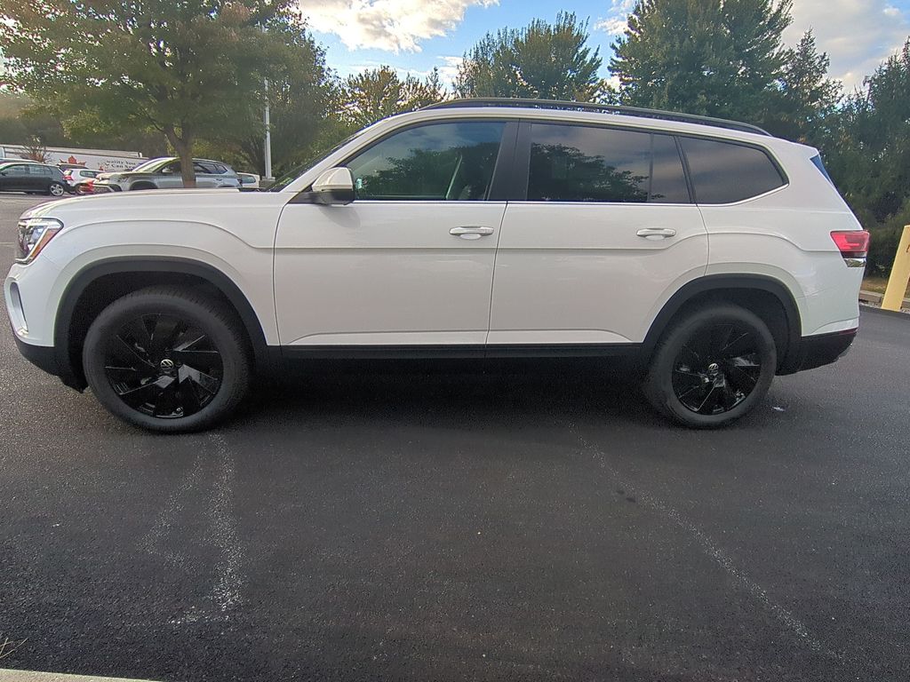 2026 Volkswagen Atlas SE w/Tech - Photo 6