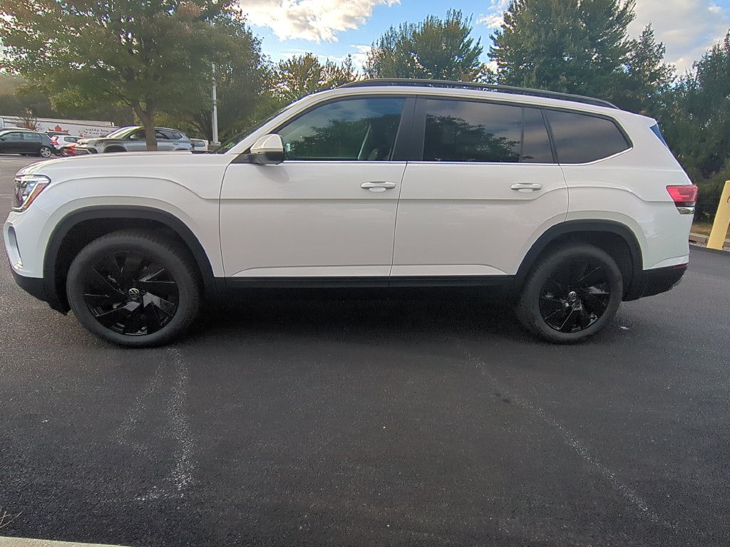 2026 Volkswagen Atlas SE w/Tech - Photo 6