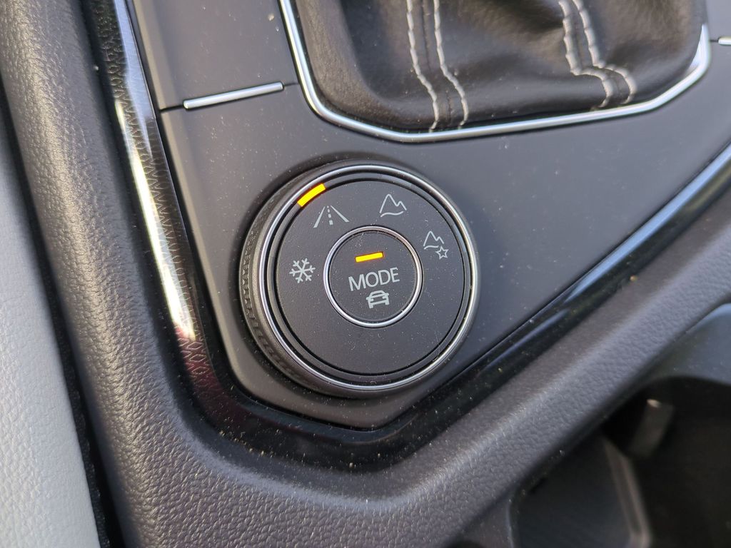 2026 Volkswagen Taos SE - Photo 27