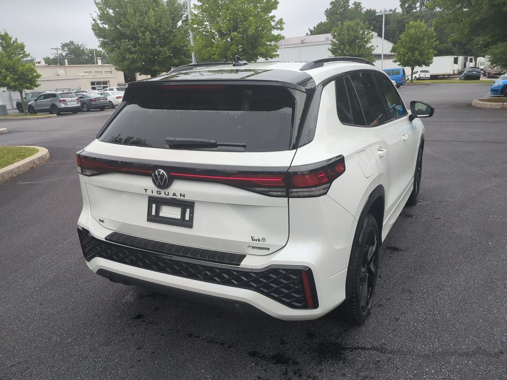 2026 Volkswagen Tiguan SE R-LINE BLACK - Photo 37
