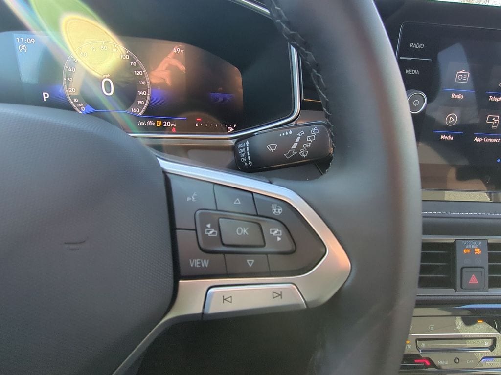 2026 Volkswagen Taos SE Black - Photo 17