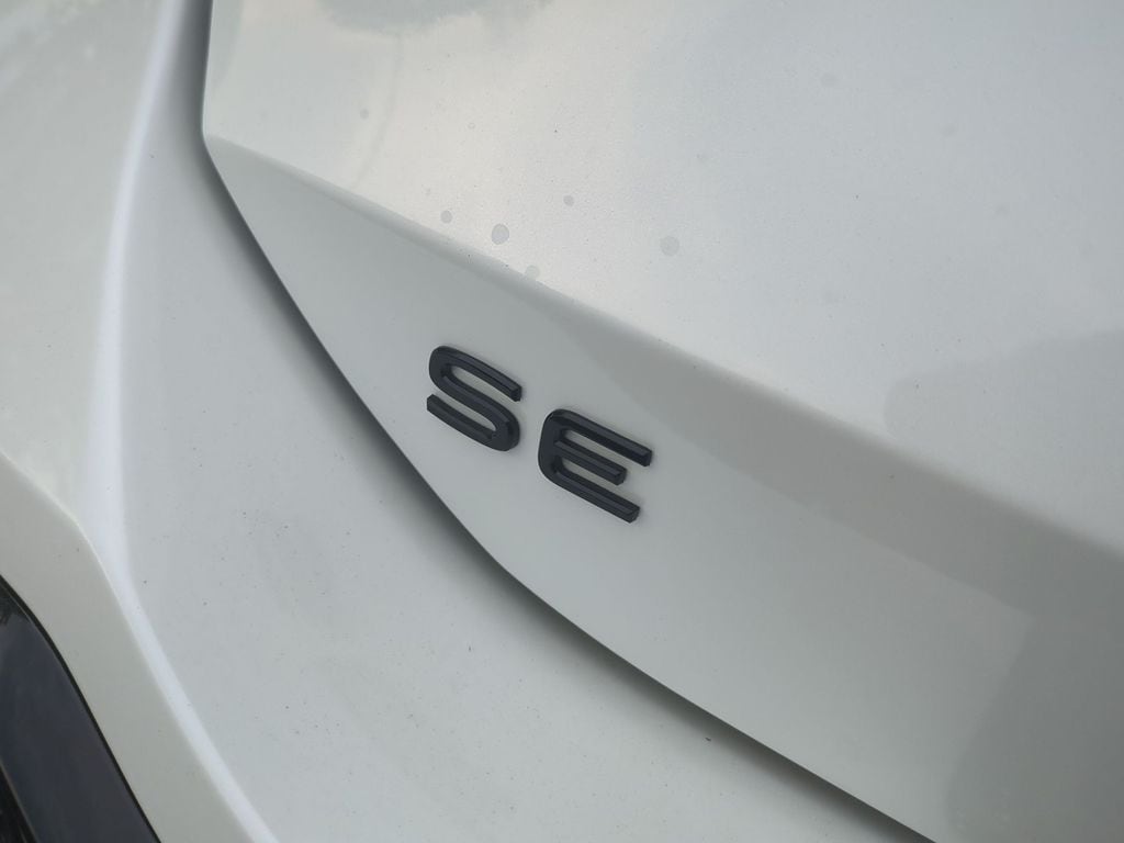 2026 Volkswagen Tiguan SE R-LINE BLACK - Photo 8