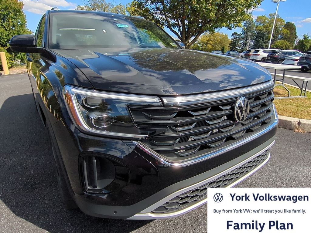 2026 Volkswagen Atlas Cross Sport SE w/Tech - Photo 1