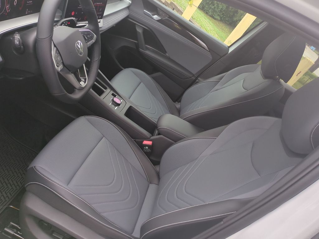 2026 Volkswagen Tiguan SE R-LINE BLACK - Photo 49