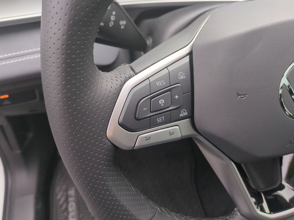 2026 Volkswagen Tiguan SE R-LINE BLACK - Photo 51