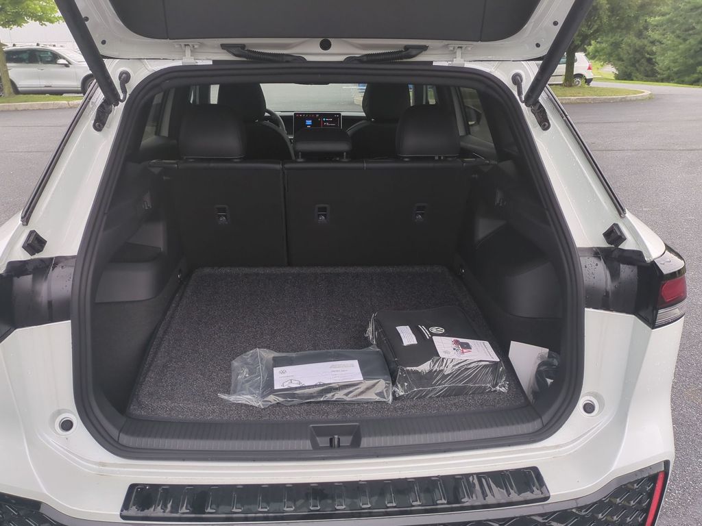 2026 Volkswagen Tiguan SE R-LINE BLACK - Photo 45