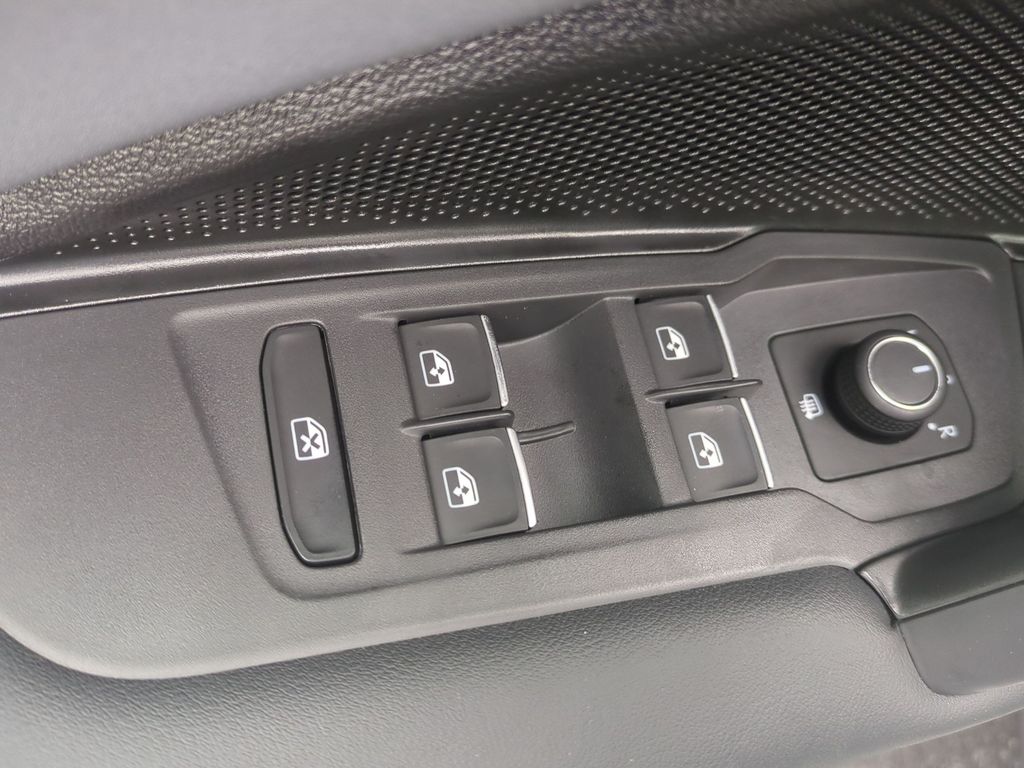 2026 Volkswagen Tiguan SE R-LINE BLACK - Photo 48