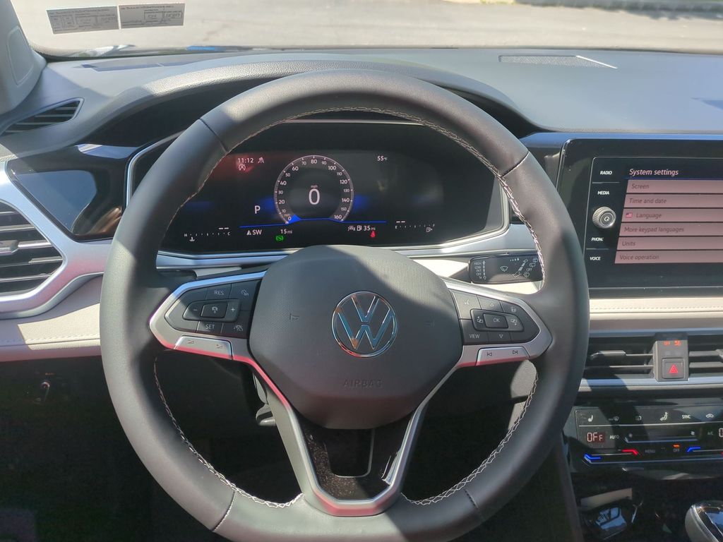 2026 Volkswagen Taos SE - Photo 16