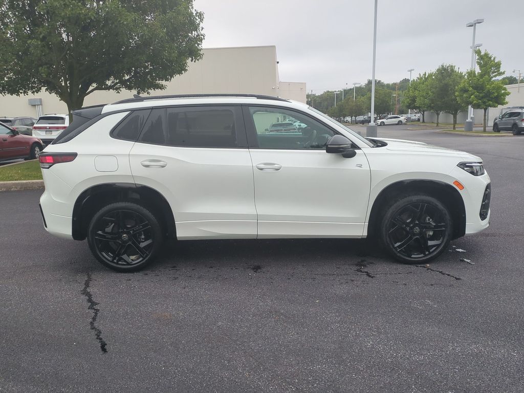2026 Volkswagen Tiguan SE R-LINE BLACK - Photo 38