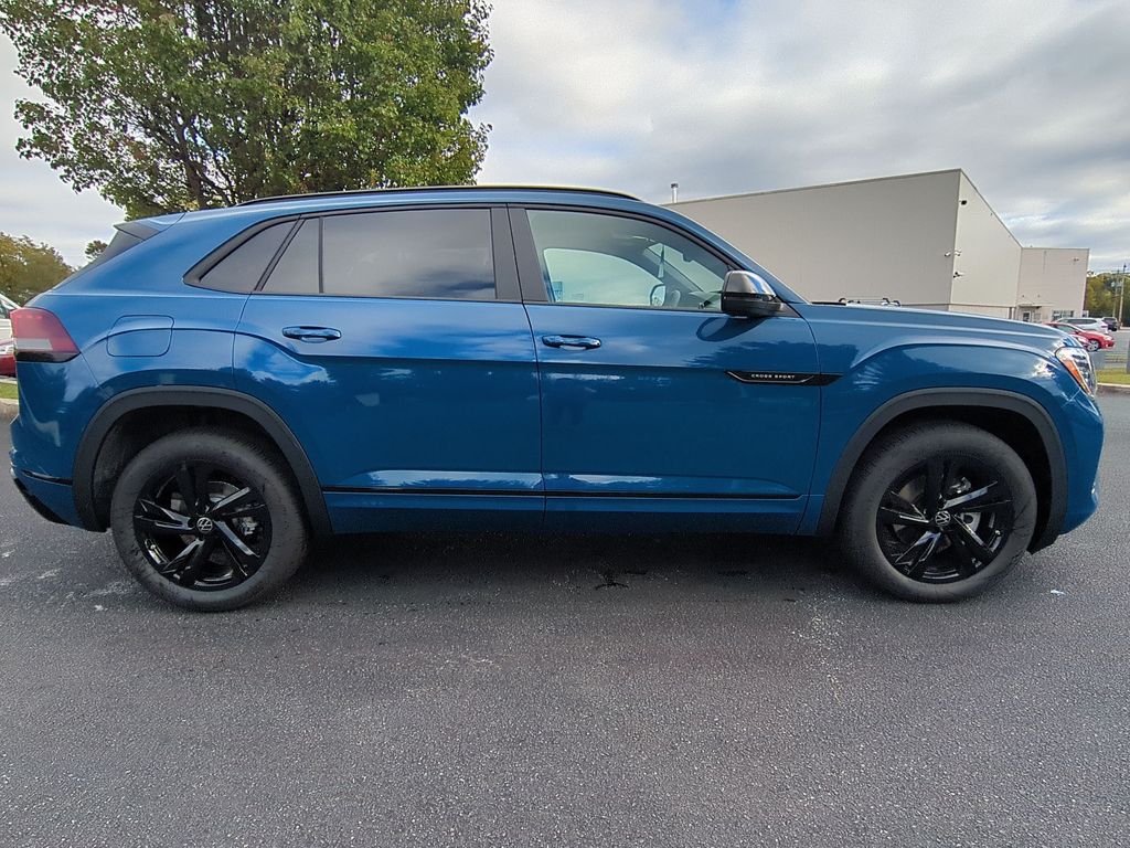 2026 Volkswagen Atlas Cross Sport SEL R-LINE - Photo 2