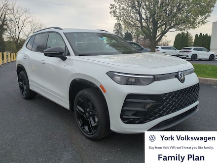2026 Volkswagen Tiguan SE R-Line Black SUV