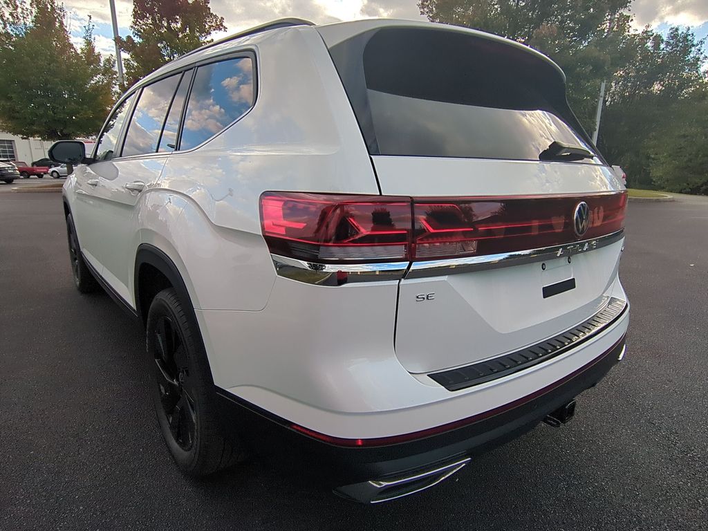 2026 Volkswagen Atlas SE w/Tech - Photo 5