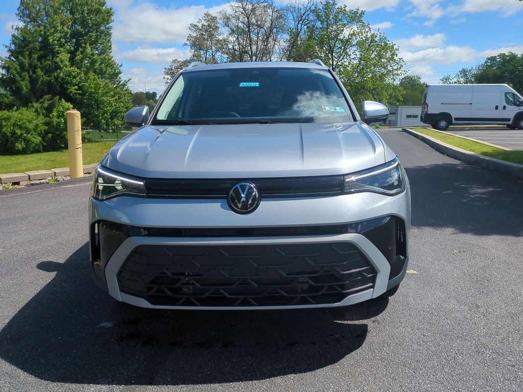 2026 Volkswagen Taos SE - Photo 2