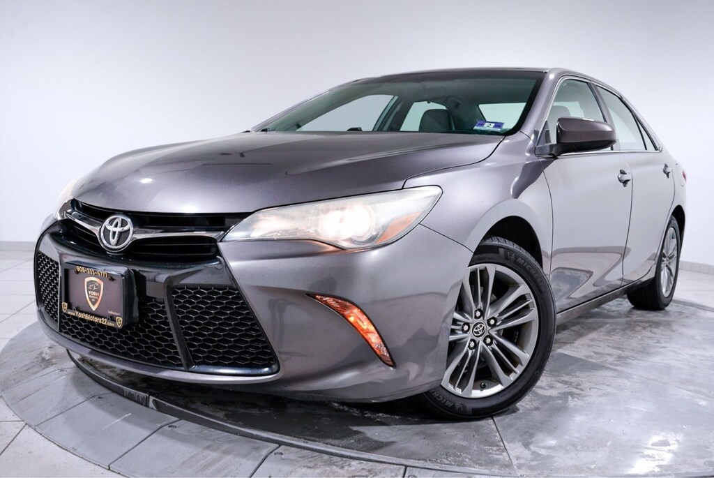 Used 2015 Toyota Camry XLE Sedan