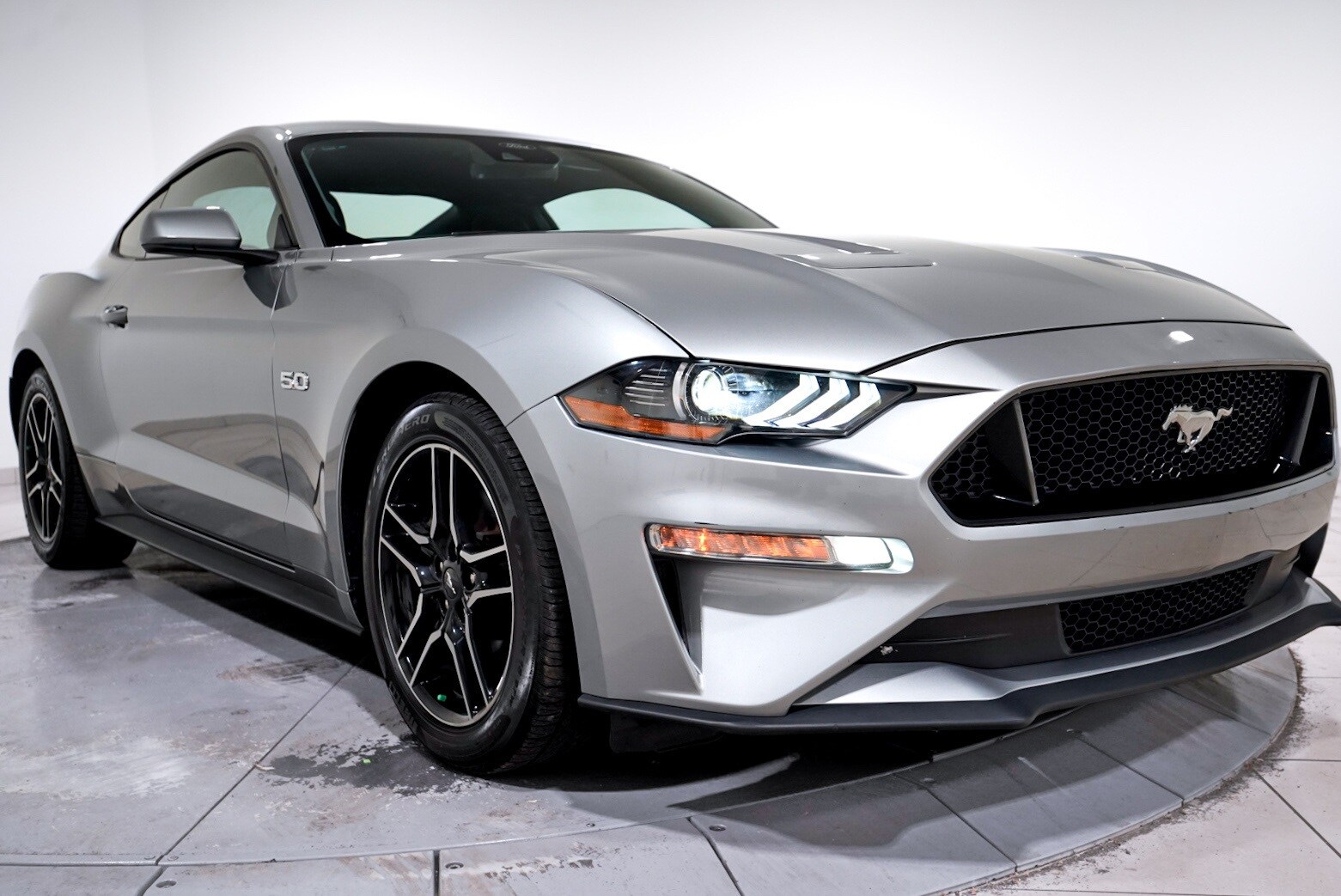 2023 Ford Mustang GT photo 3
