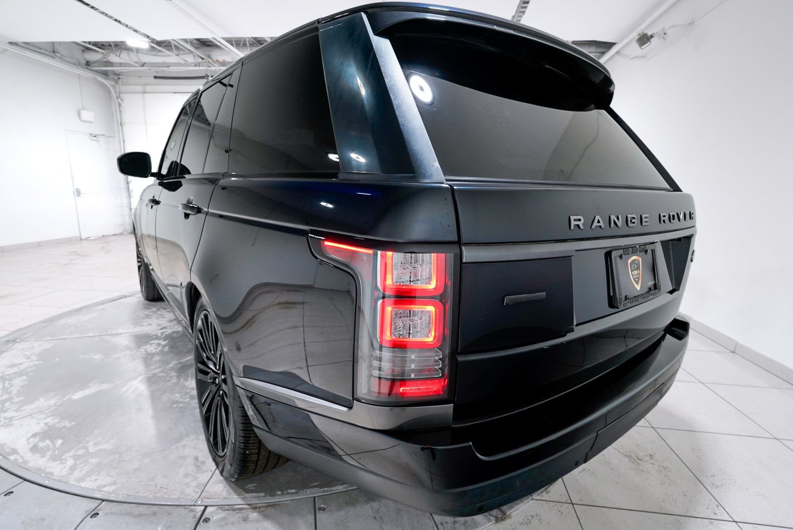 2016 Land Rover Range Rover Supercharged - Photo 9