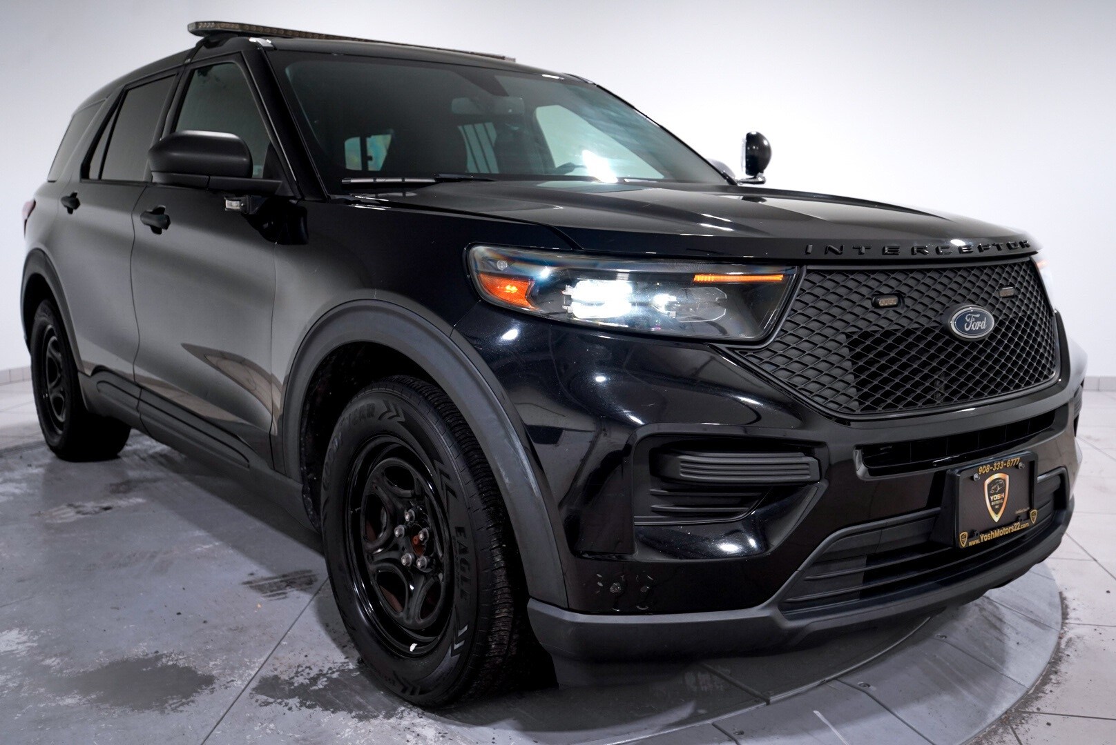 2020 Ford Explorer photo 3