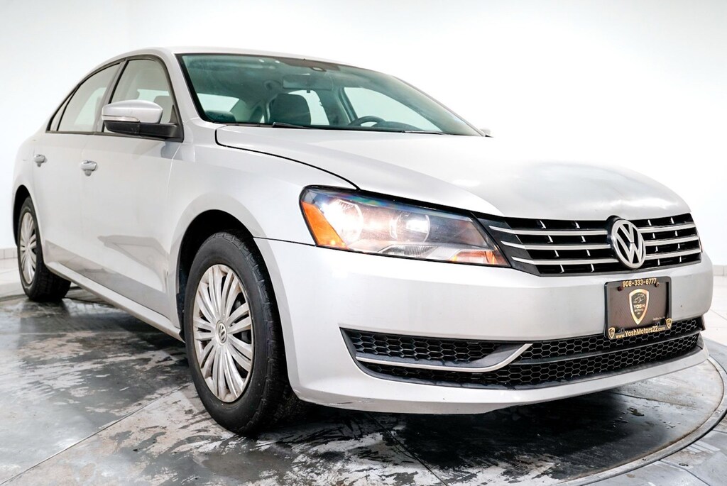 Used 2014 Volkswagen Passat 1.8T Wolfsburg Edition w/PZEV Sedan