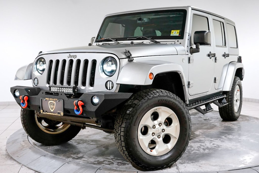 Used 2015 Jeep Wrangler Unlimited Sahara 4x4 SUV