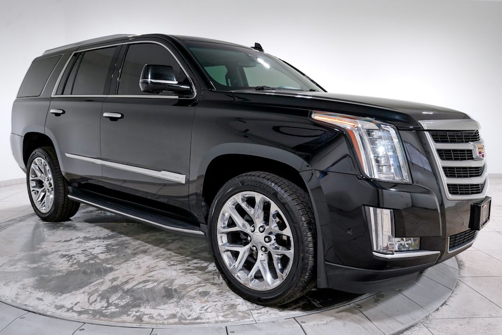 Used 2018 CADILLAC Escalade Luxury SUV