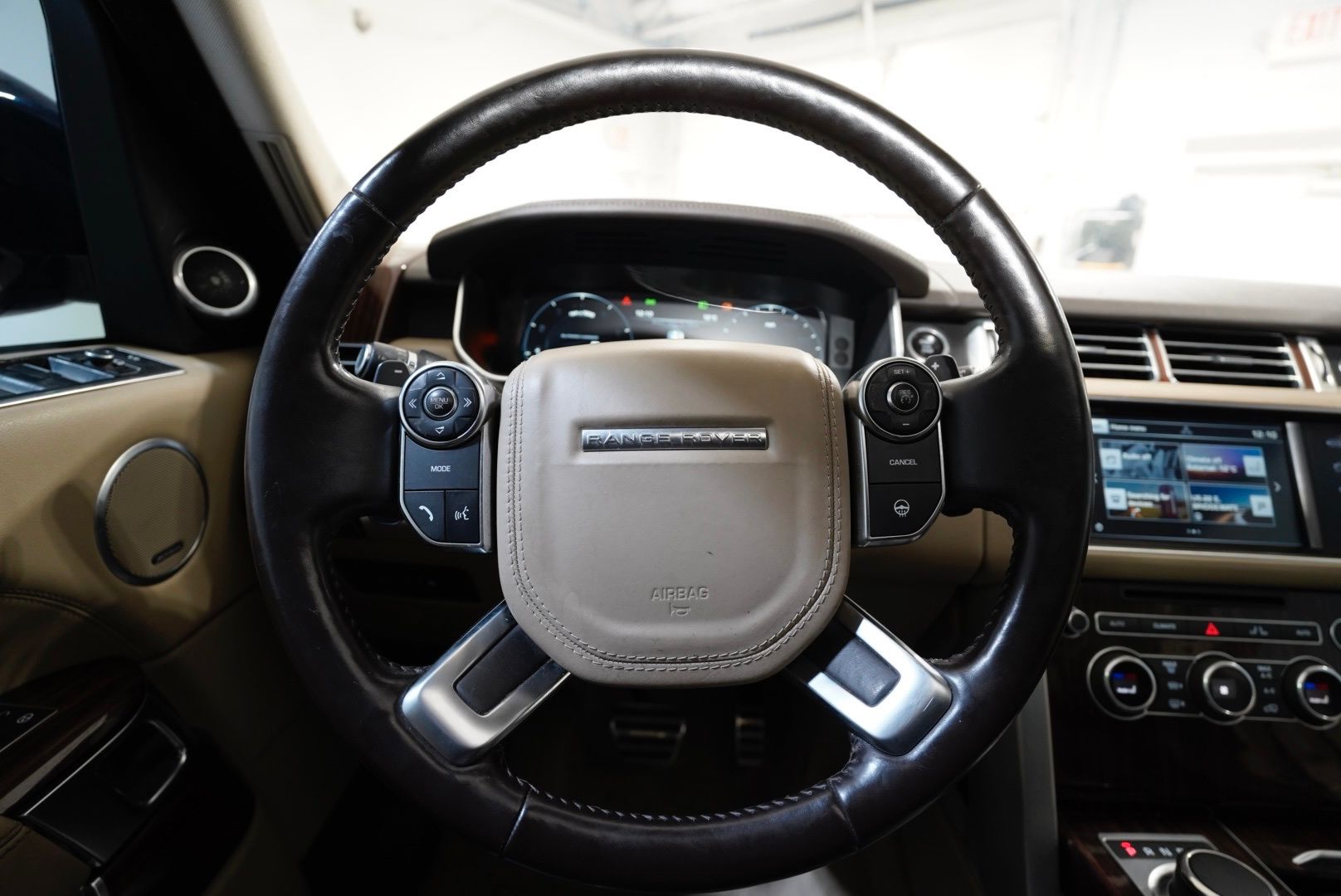 2016 Land Rover Range Rover Supercharged - Photo 54