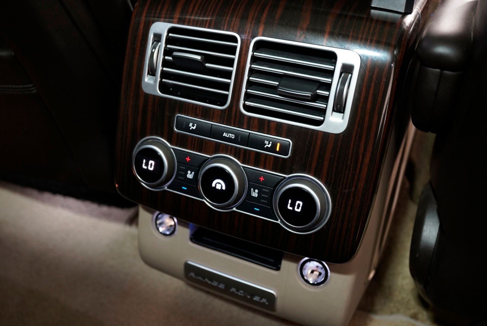 2016 Land Rover Range Rover Supercharged - Photo 47