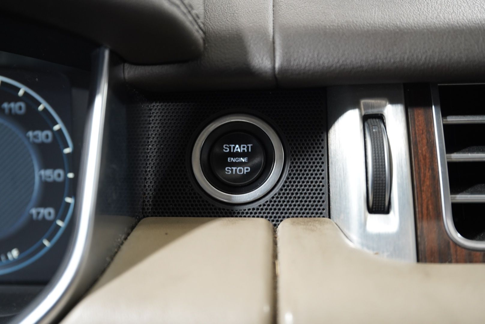 2016 Land Rover Range Rover Supercharged - Photo 53