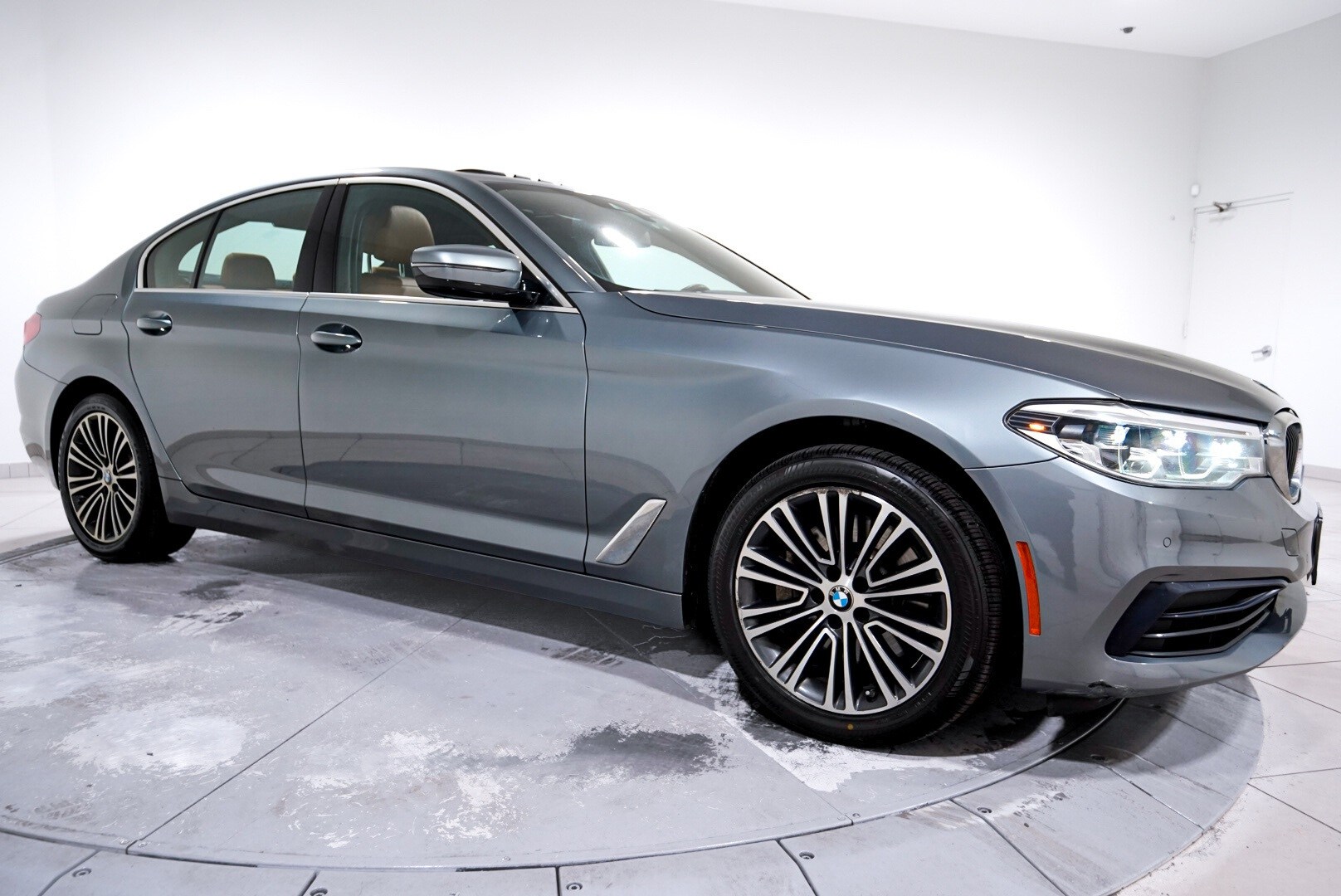 2019 Bmw 540i xDrive photo 4
