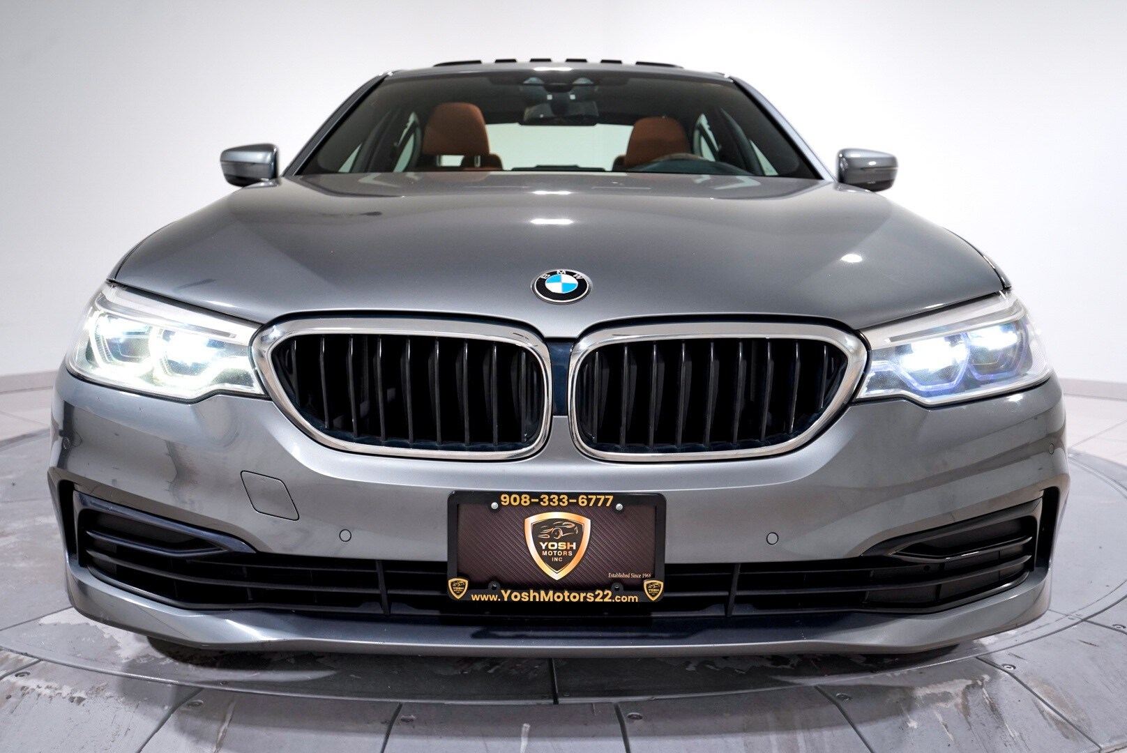 2019 Bmw 540i xDrive photo 2