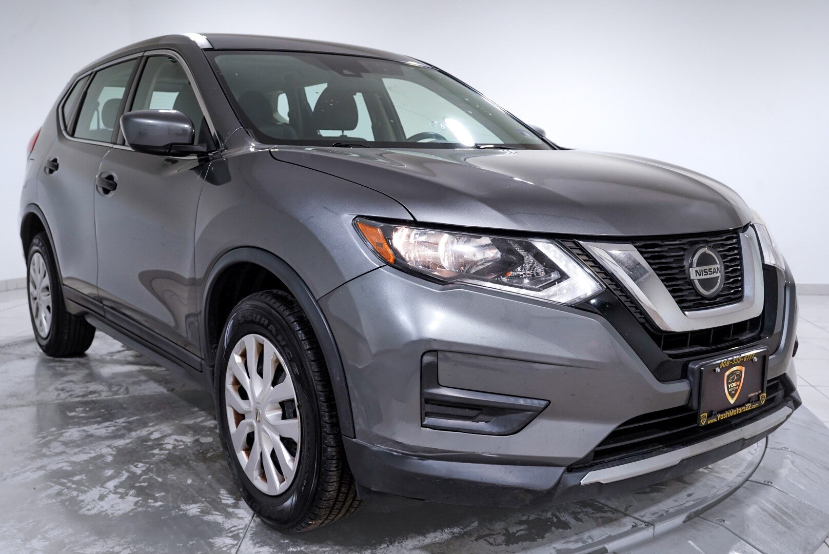 2019 Nissan Rogue S photo 3