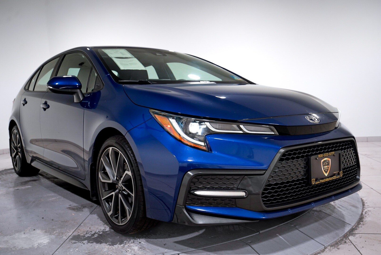 2020 Toyota Corolla SE photo 3